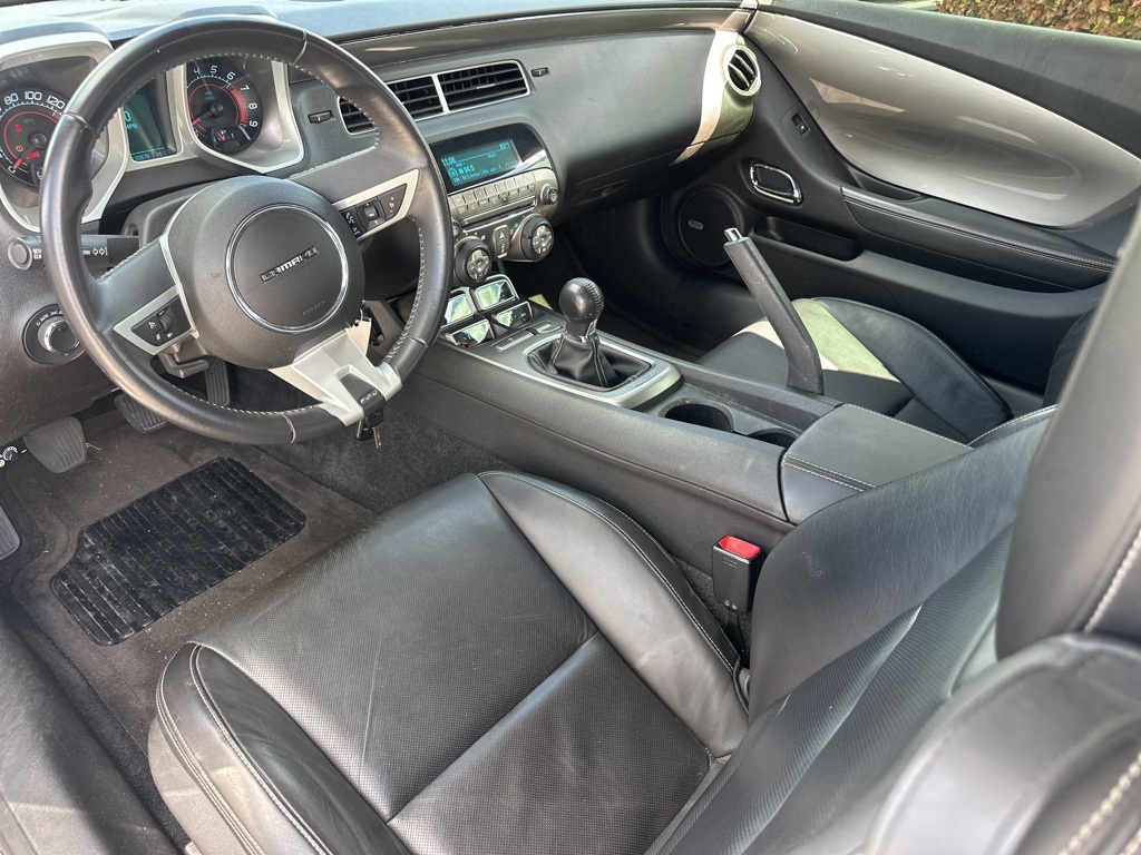 2010 Chevrolet Camaro SS photo 2