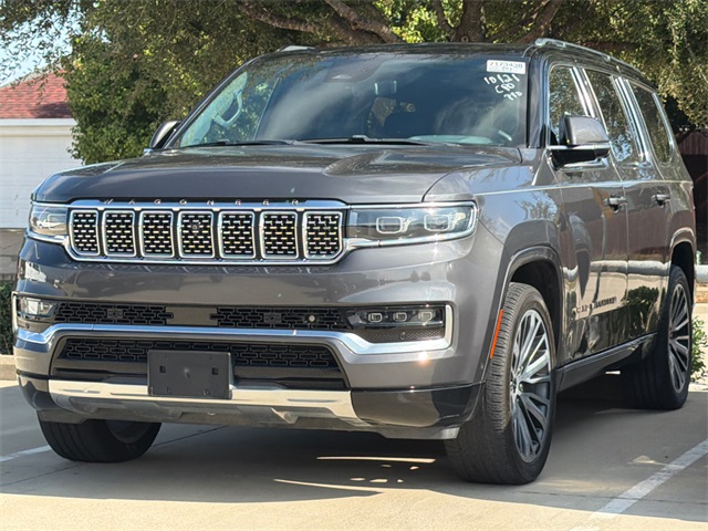 2022 Jeep Grand Wagoneer III photo 3