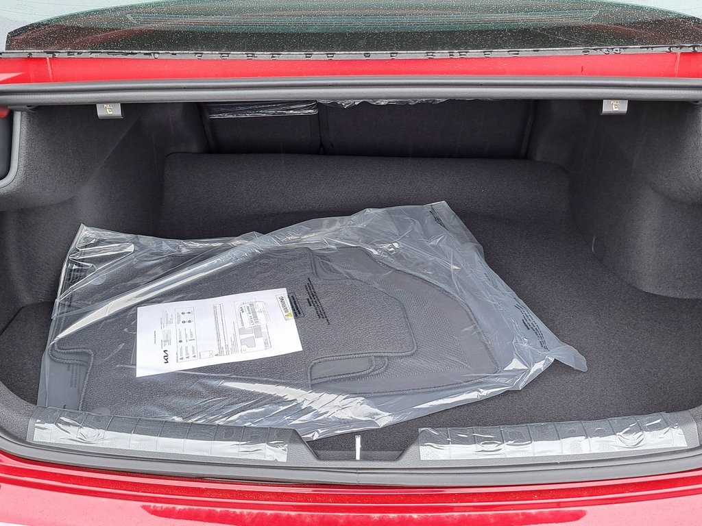 2025 Kia K5 LXS Sedan 4 Dr. FWD 14