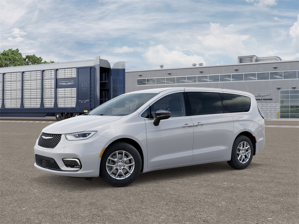 2026 Chrysler Pacifica photo 2