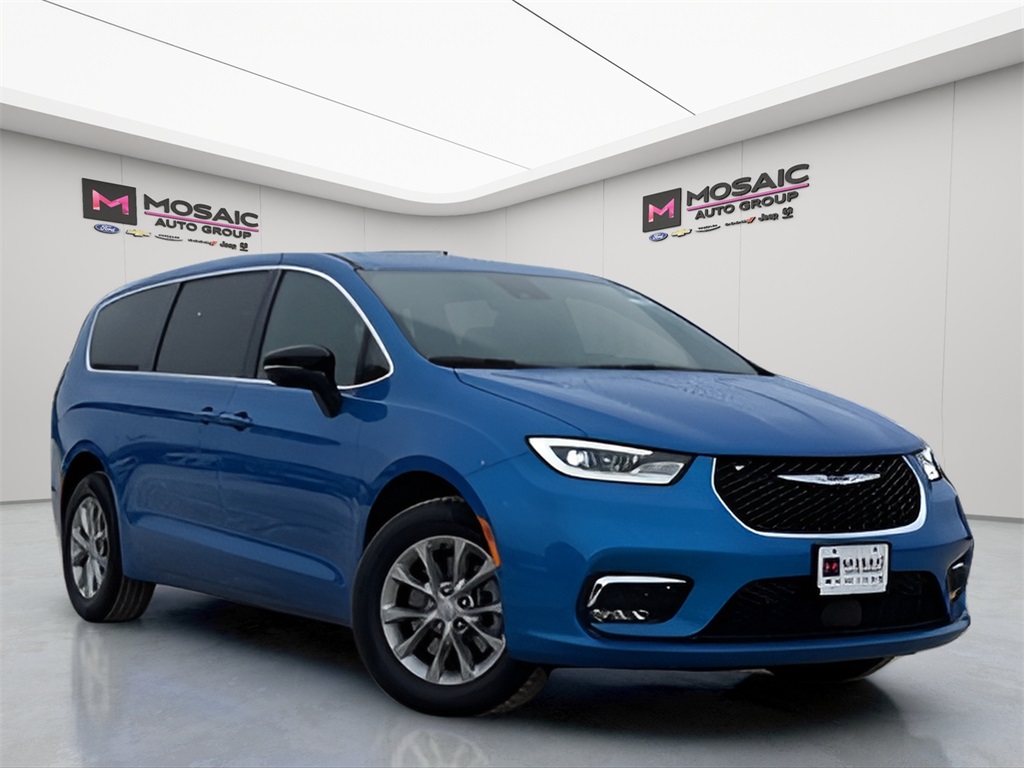 New 2026 Chrysler Pacifica Select Vans