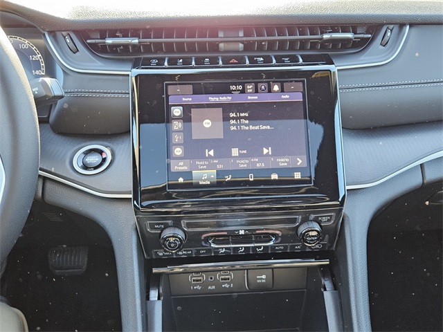 2025 Jeep Grand Cherokee L Laredo X 4x4