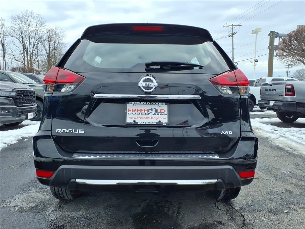 used 2020 Nissan Rogue car, priced at $17,500