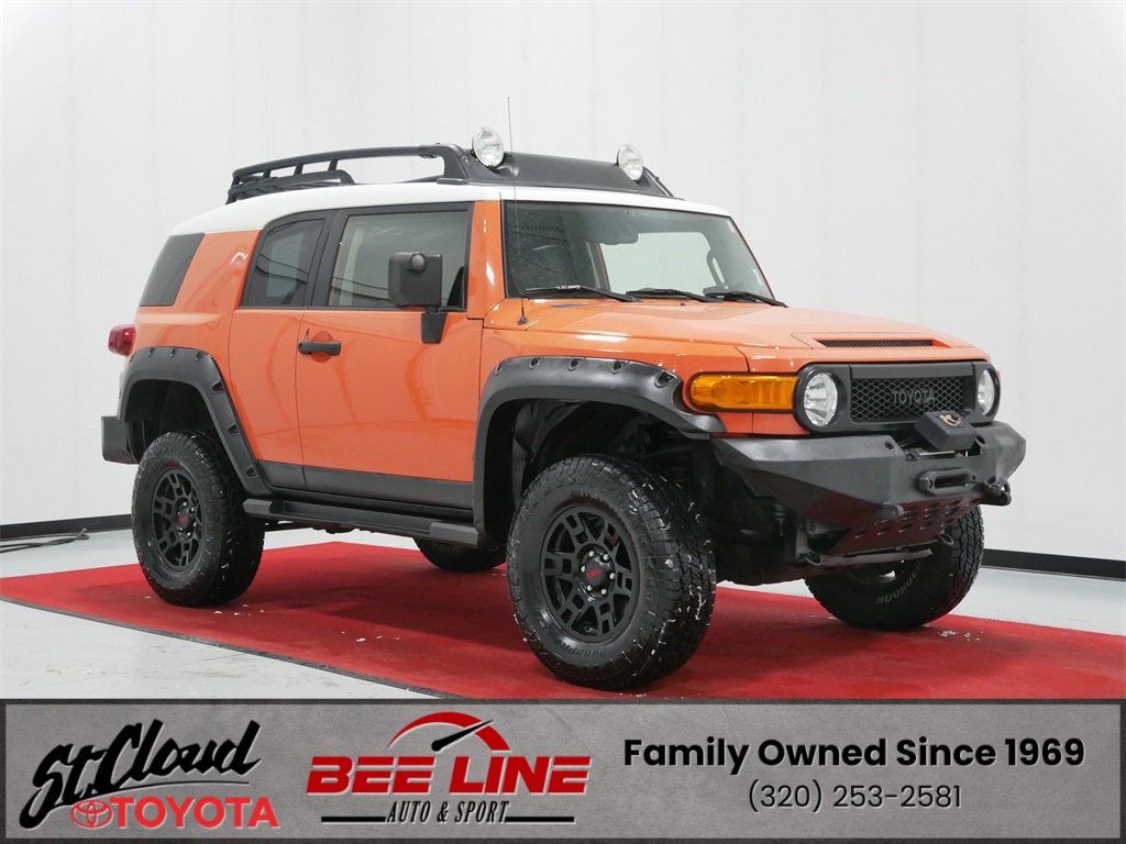 2014 Toyota FJ Cruiser Base's photo