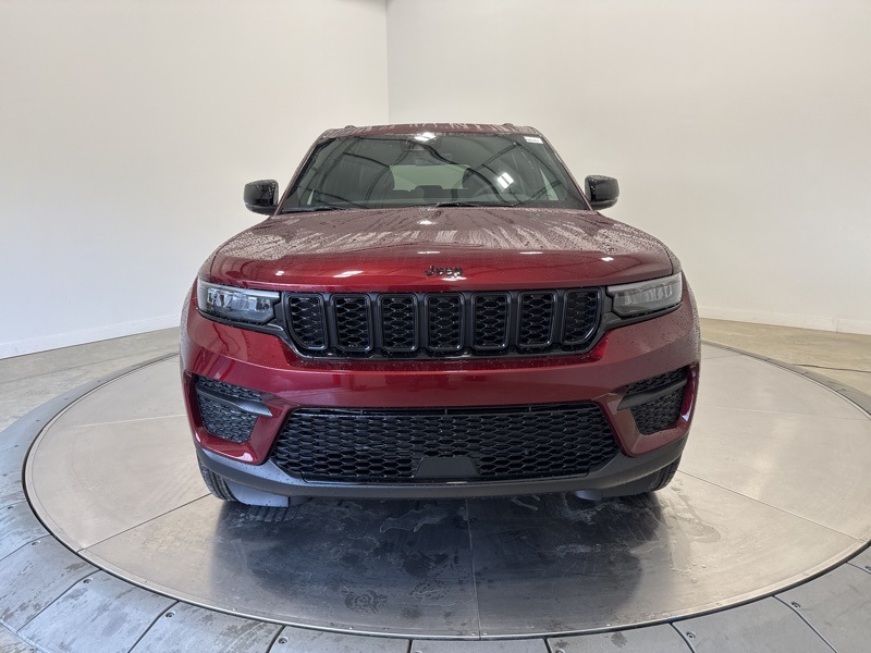 2025 Jeep Grand Cherokee Altitude X photo 2