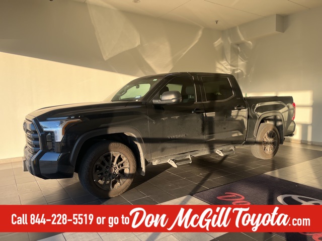 2025 Toyota Tundra SR5's photo