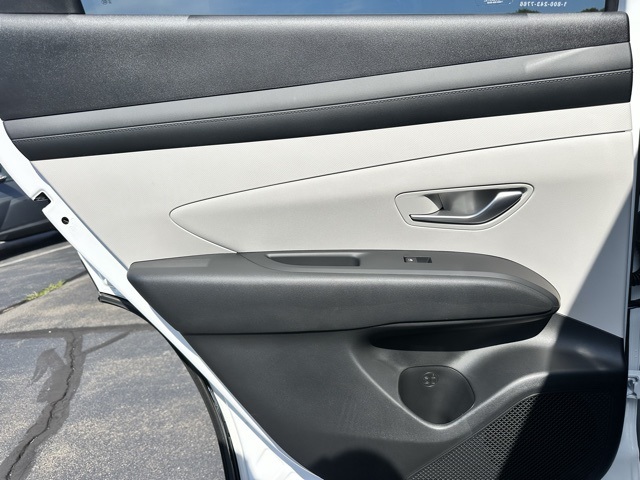 2025 White Pearl Hyundai Tucson SEL AWD SUV
