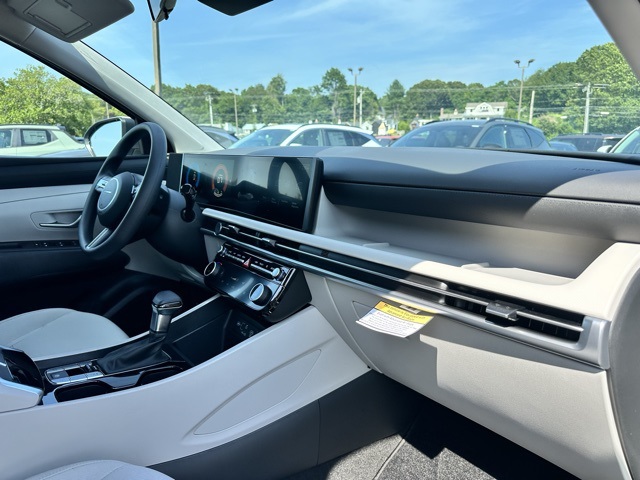 2025 White Pearl Hyundai Tucson SEL AWD SUV