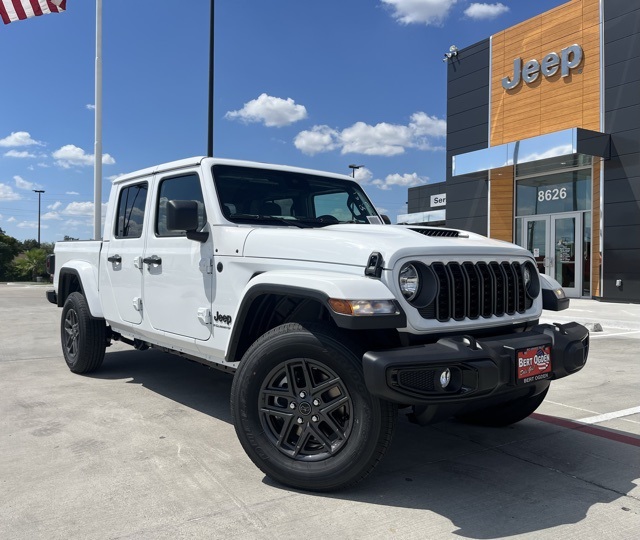 2025 Jeep Gladiator Sport S's photo