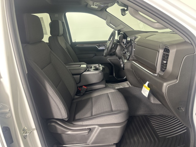 2026 Chevrolet Silverado 1500 LT photo 10