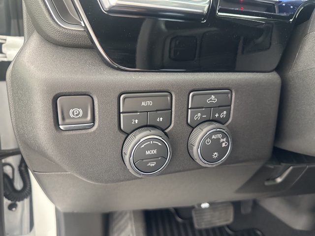 2026 Chevrolet Silverado 1500 LT photo 19