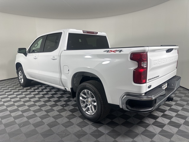 2026 Chevrolet Silverado 1500 LT photo 4