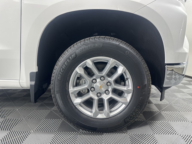 2026 Chevrolet Silverado 1500 LT photo 7