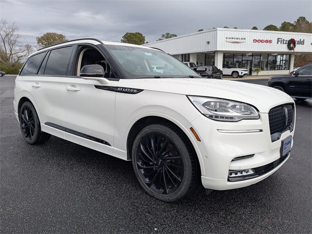 2023 Lincoln Aviator Reserve's photo