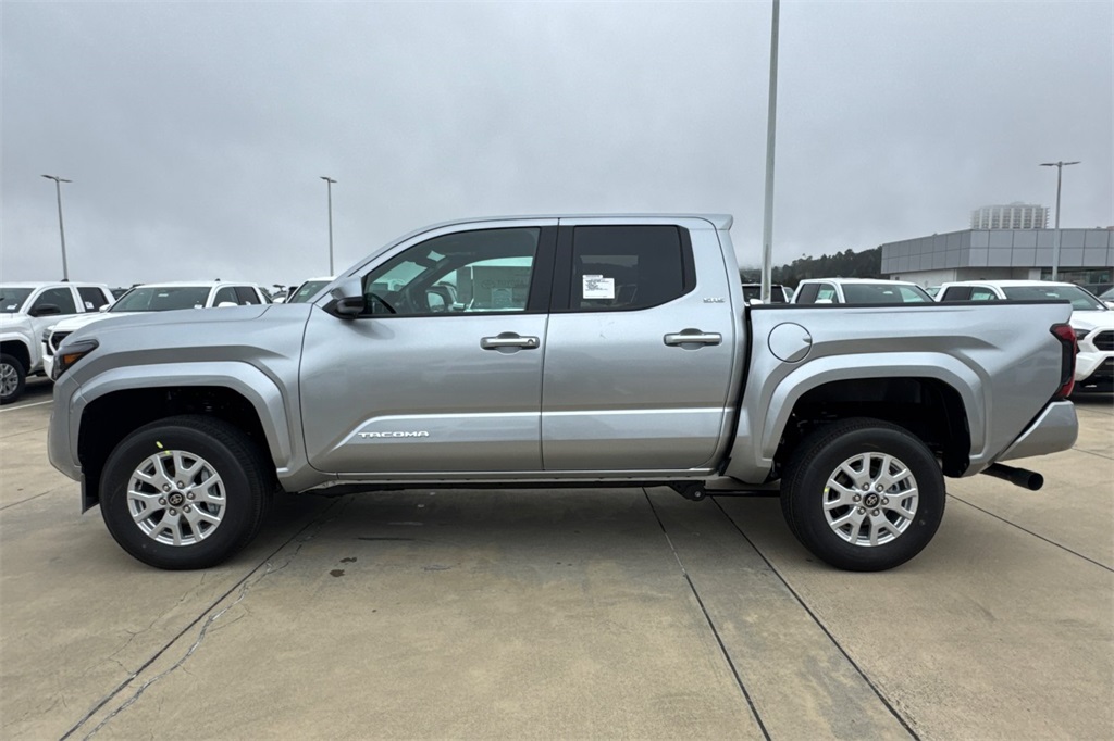 2025 Toyota Tacoma SR5 Double Cab photo 7