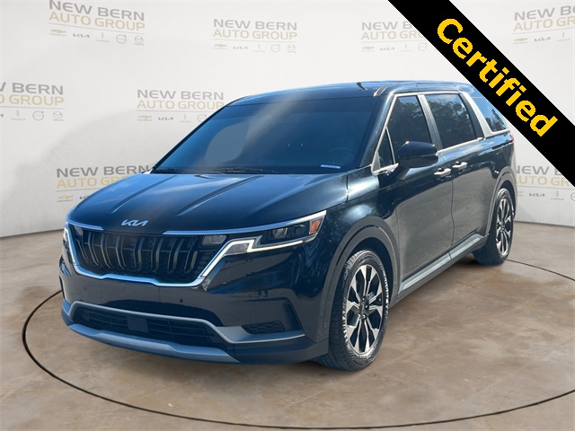 2022 Kia Carnival EX's photo