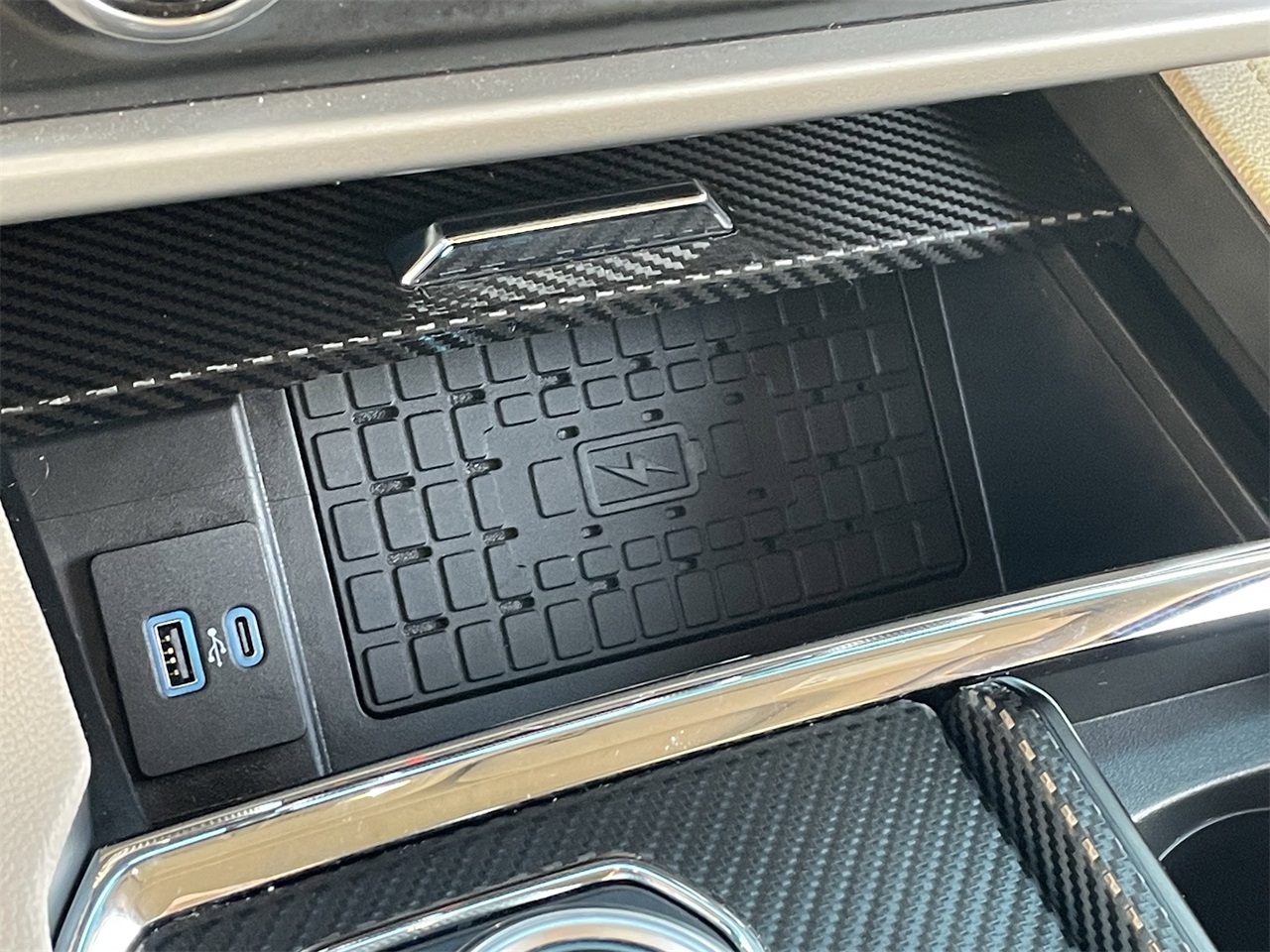 used 2024 Ford Expedition car, priced at $55,995