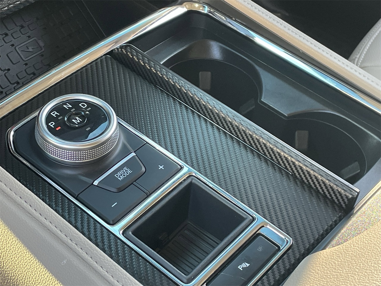 used 2024 Ford Expedition car, priced at $55,995