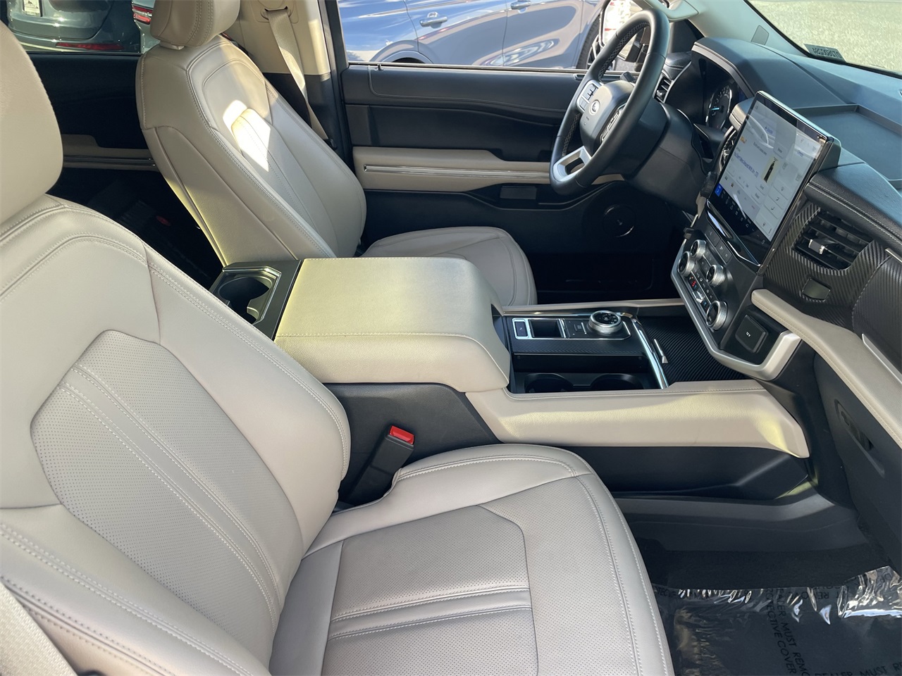 used 2024 Ford Expedition car, priced at $55,995