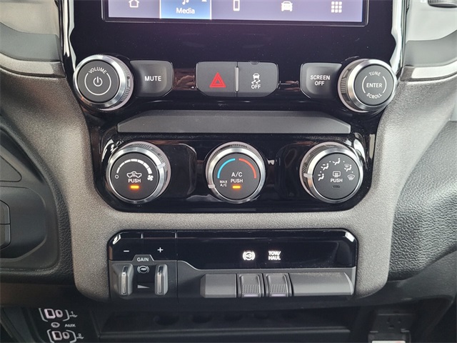 2026 Ram 2500 Tradesman Crew Cab 4x4 6'4" Box