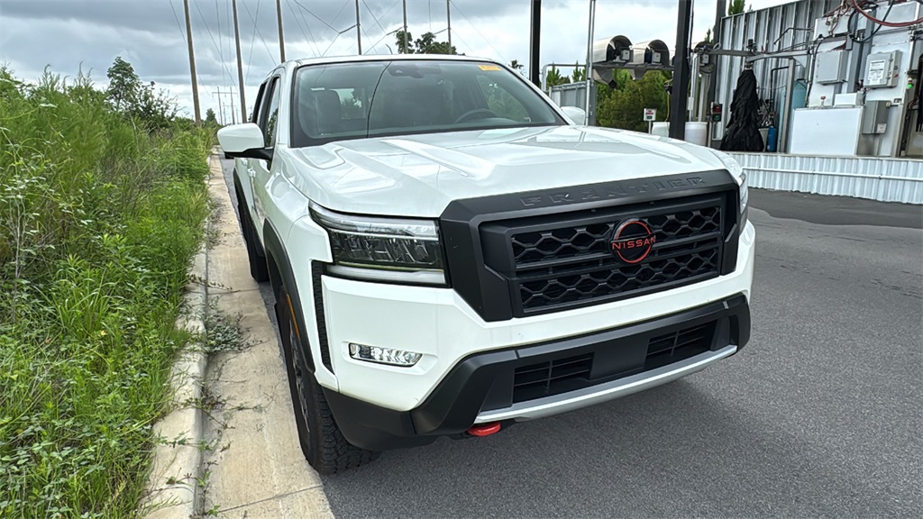 2024 Glacier White Nissan Frontier PRO-X RWD Truck