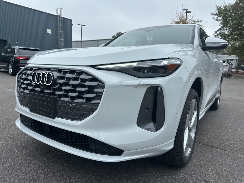 2025 Audi Q5 quattro Premium Plus TFSI