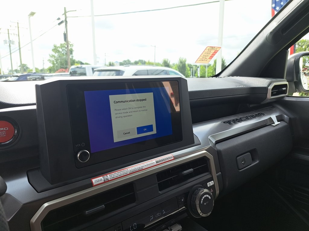 2025 Toyota Tacoma TRD Sport Double Cab photo 11