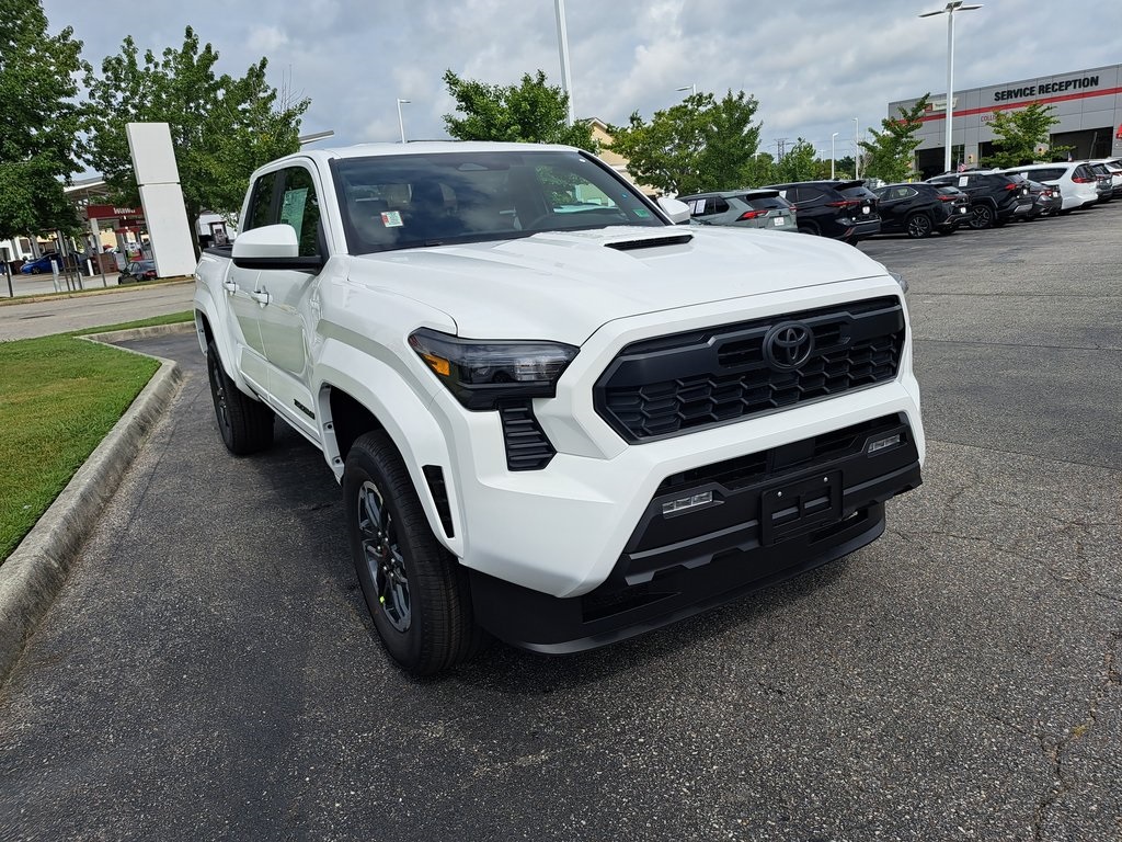 2025 Toyota Tacoma TRD Sport Double Cab photo 3