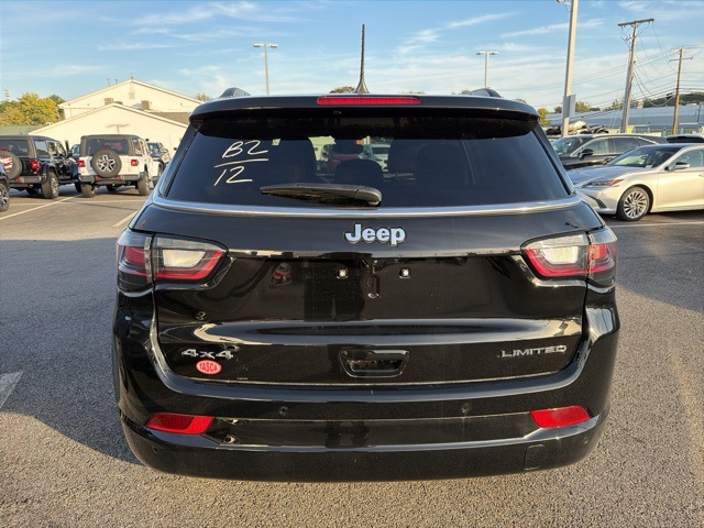 2025 Jeep Compass Limited photo 3