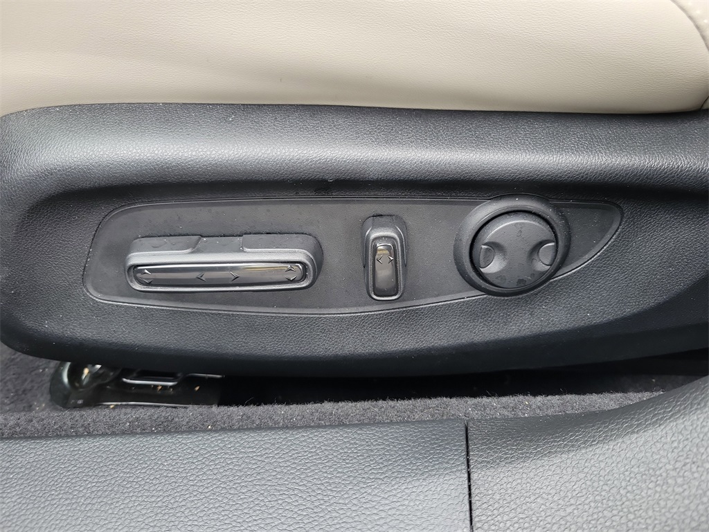 used 2025 Honda Accord Hybrid car, priced at $30,488