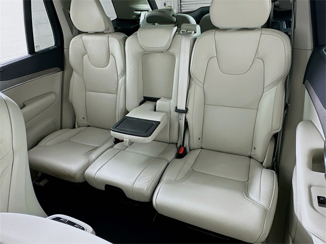 XC90 B6 Ultimate 7 Passenger