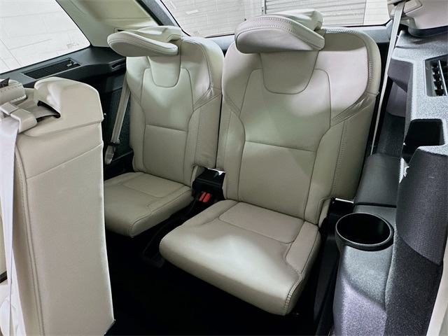 XC90 B6 Ultimate 7 Passenger