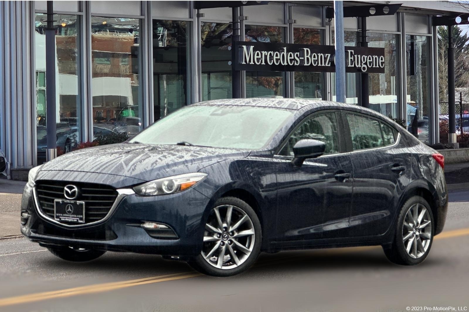 2018 Mazda Mazda3 Touring's photo