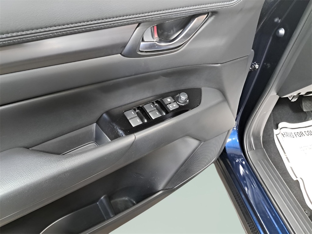 2023 Mazda CX-5 2.5 Select photo 3