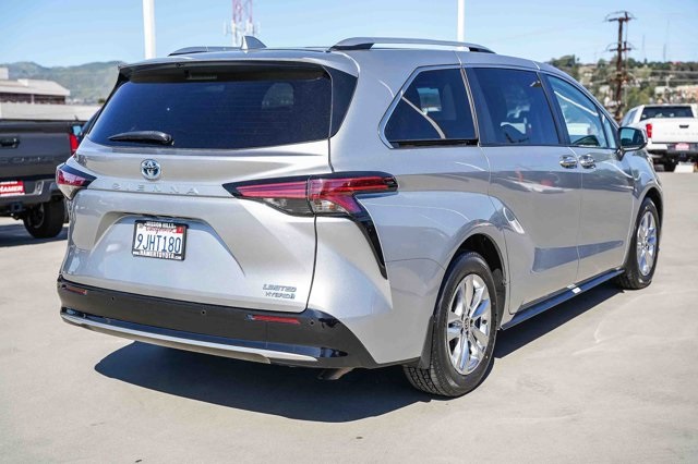 used 2023 Toyota Sienna car, priced at $45,977
