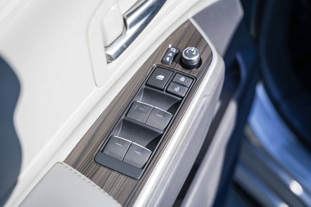 used 2023 Toyota Sienna car, priced at $45,977