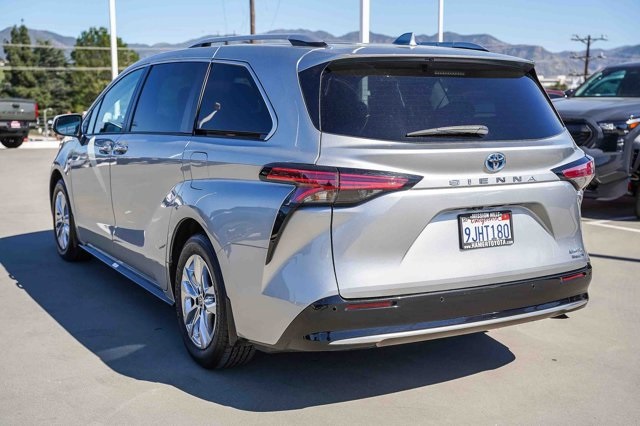 used 2023 Toyota Sienna car, priced at $45,977
