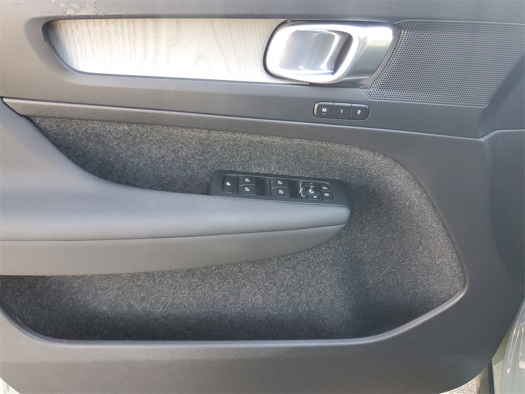 used 2024 Volvo XC40 car, priced at $26,193