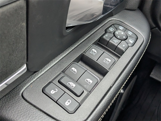 2026 Ram 2500 Laramie Crew Cab 4x4 6'4" Box