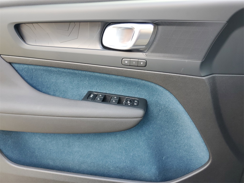 used 2023 Volvo C40 Recharge Pure Electric car, priced at $23,449