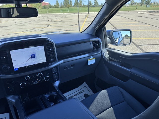 2025 Ford F-150 XLT photo 14