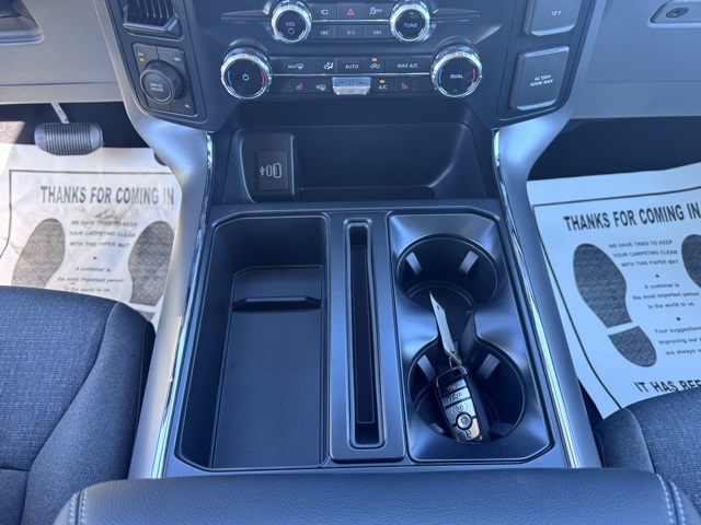2025 Ford F-150 XLT photo 15
