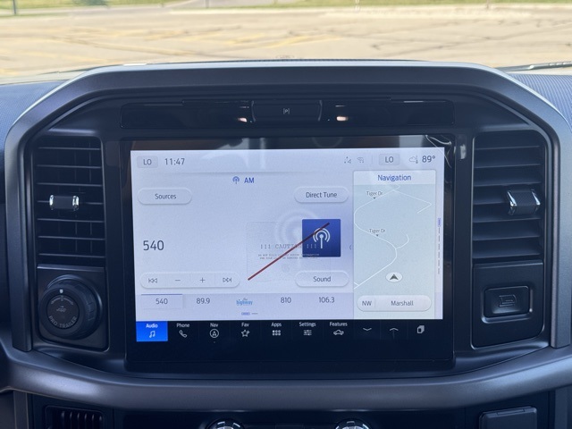 2025 Ford F-150 XLT photo 17