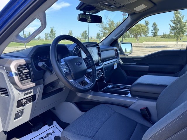 2025 Ford F-150 XLT photo 7