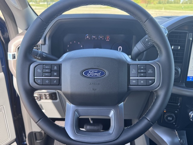 2025 Ford F-150 XLT photo 8