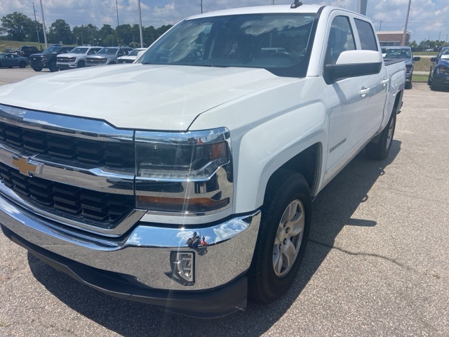 Used 2018 Chevrolet Silverado 1500 LT with VIN 3GCPCREC2JG538080 for sale in Rocky Mount, NC