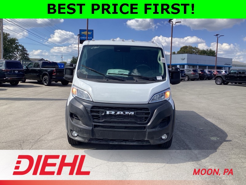 2025 Ram ProMaster 1500 Tradesman photo 2
