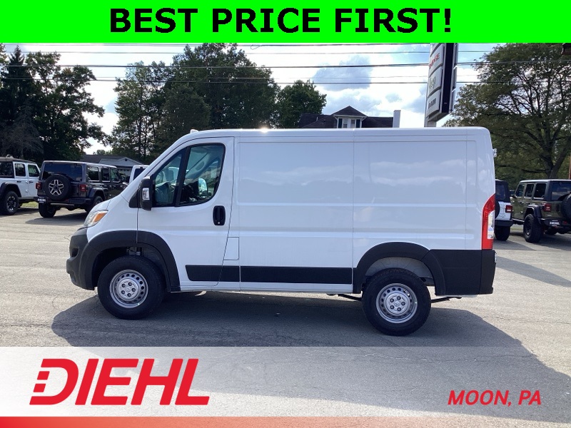 2025 Ram ProMaster 1500 Tradesman photo 4