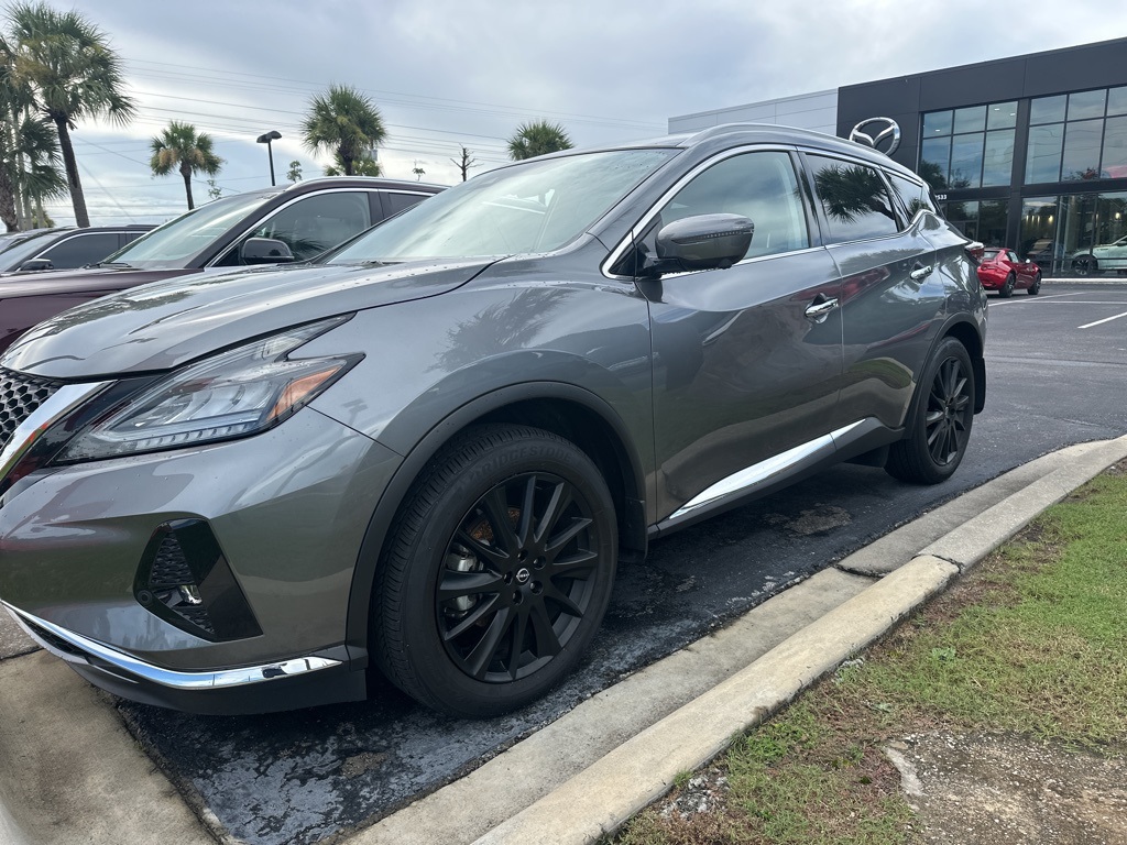 2024 Gun Metallic Nissan Murano Platinum FWD SUV