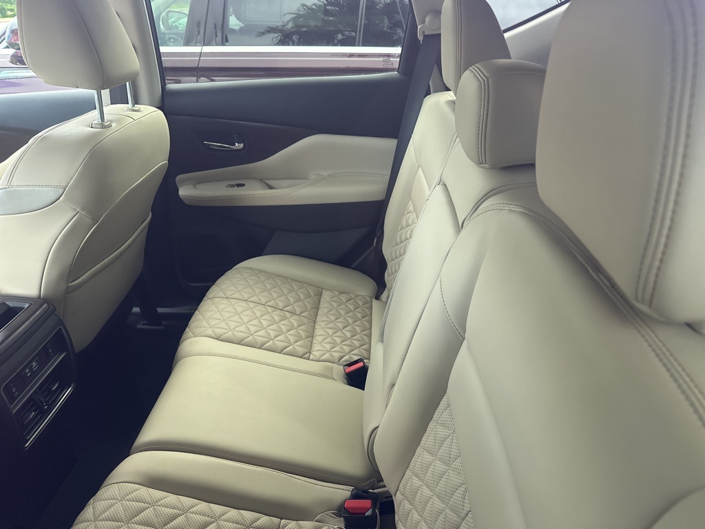 2024 Gun Metallic Nissan Murano Platinum FWD SUV